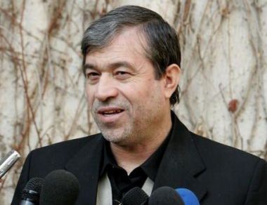 النائب رياض غريب ينفي تصريحات البزوني بخصوص صرفه 24 مليون دينار لاغراض علاجية ويعتبرها غير صحيحة