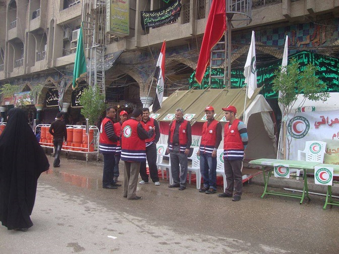 (12) مفرزة إسعافية وخدمية تضعها جمعية الهلال الأحمر فرع كربلاء خلال زيارة العاشر من محرم الحرام