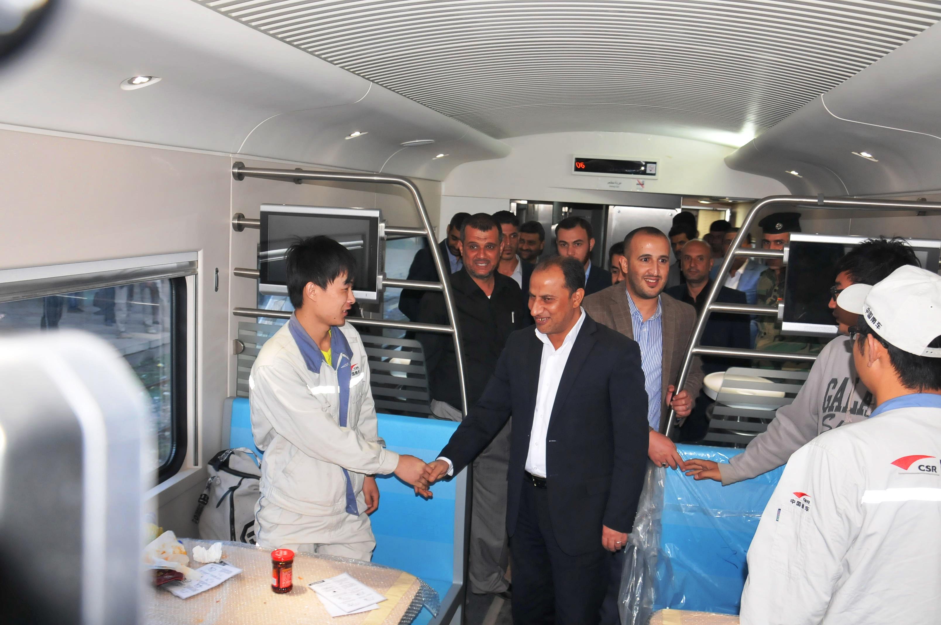 ذي قار تستقبل وجبة جديدة من القطارات الحديثة في محطة الناصرية (مصور)