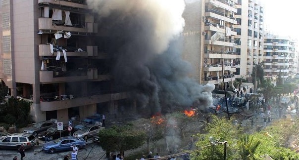 مشاهد جديدة للتفجير الإرهابي الذي استهدف السفارة الإيرانية ببيروت.