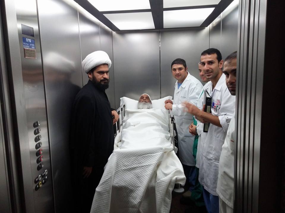 بالصور:المرجع النجفي يصل الى مدينة النجف الاشرف بعد رحلة علاجية ناجحة في بيروت