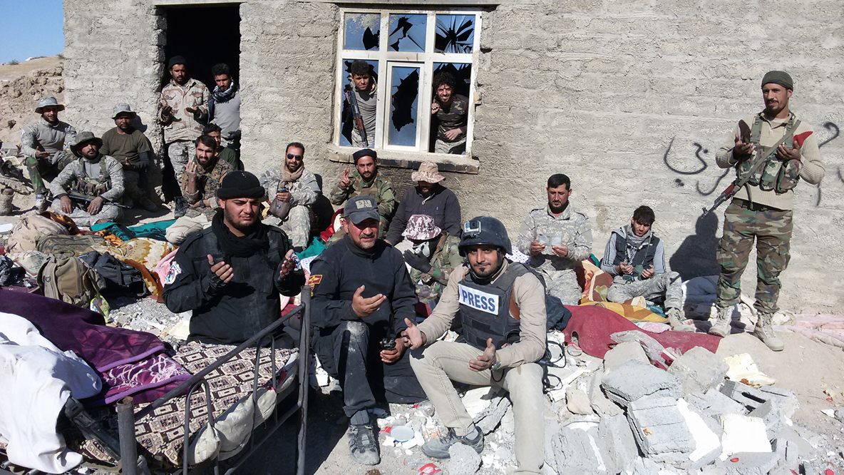 بالصور:ابطال لواء الطفوف يأدون زيارة الاربعين على مشارف تلعفر