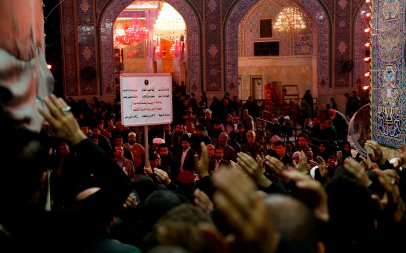 العتبتان المقدستان الحسينية والعباسية تحيي ذكرى وفاة النبي الاكرم محمد (صلى الله عليه وآله وسلم) (مصور)