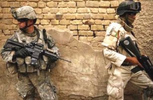 الحرب في العراق وأفغانستان تخلق ثورة في سوق الأسلحة