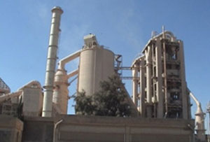 شركة الاسمنت الجنوبية تخصص كمية من مادة الاسمنت لتوزيعها للمواطنين  في كربلاء