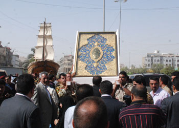 الامانة العامة للعتبة الحسينية تستعيد احدى اللوحات التي سرقت ابان النظام السابق