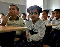 وفد الفلبيني  يزور كربلاء ويتفق مع مجلس المحافظة  لتطوير وتأهيل المدارس