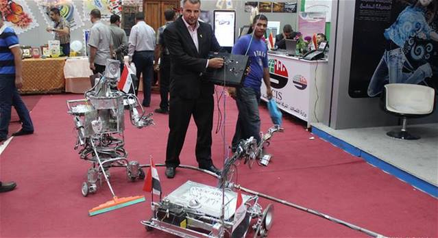 عراقي يبتكر "روبوت" من بقايا المفخخات للكشف عن المتفجرات