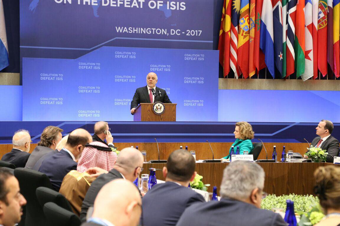 العبادي: قانون الحشد الشعبي يضع مقاتليه تحت قيادة الدولة وسنواجه الخارجين عن القانون