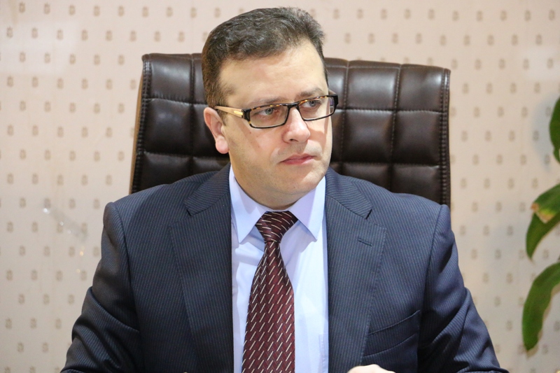 وزير التربية يوجه "بسحب يد" مدير عام تربية نينوى