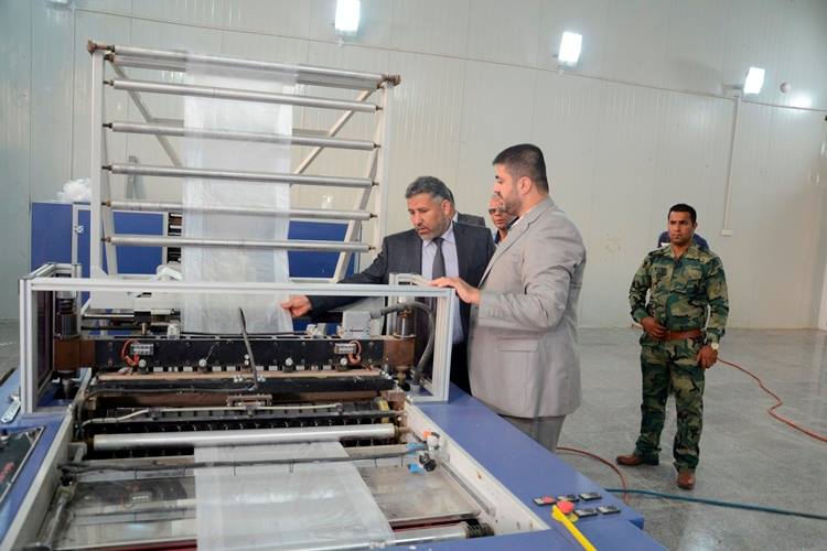 بالصورة :كربلاء تستفيد من نفاياتها من خلال اول مصنع لتدوير النفايات فيها