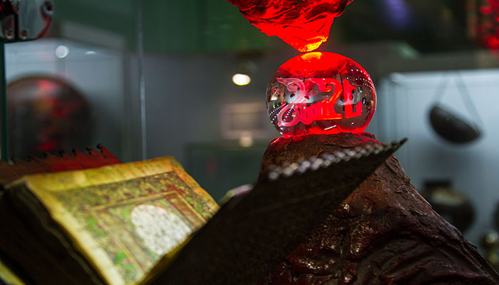 بالصور والفيديو: جولة في متحف العتبة الحسينية المقدسة