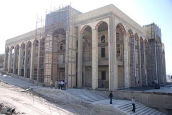 انجاز 97 % من مراحل اعادة اعمار مرقد صافي الصفا في النجف