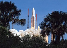 أقمار اصطناعية عسكرية بـ700 مليون يورو تشتريها الإمارات من فرنسا