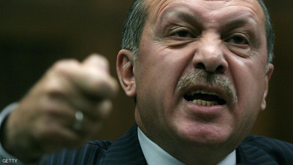 أردوغان يعيد هيكلة الجيش التركي