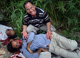 انتحاريان يقتلان 78 مسيحيا خارج كنيسة بباكستان