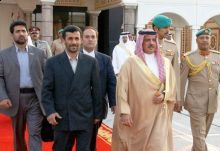 الملك حمد طلب اجراء لقاء مع الرئيس احمدي نجاد في نيويورك