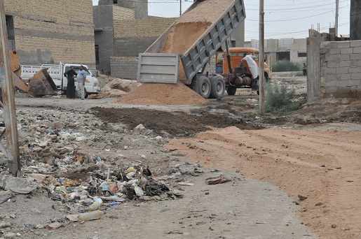 حي سكني بقضاء الهندية  في كربلاء بلا ماء وكهرباء (مصور)