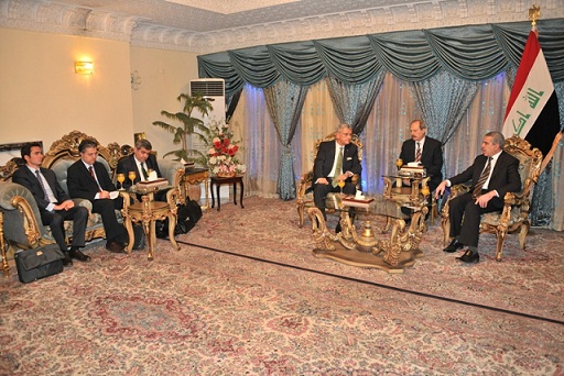 نائب رئيس الجمهورية يستقبل رئيس لجنة العلاقات الخارجية في البرلمان التركي