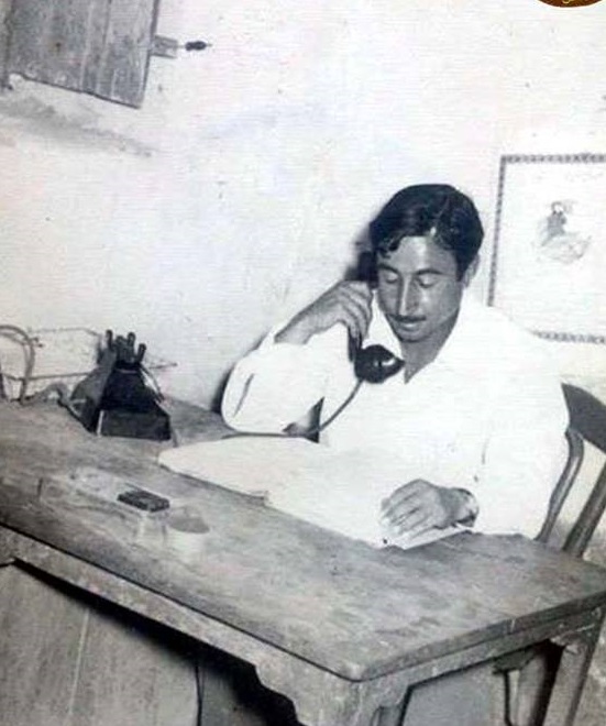 شاهد الفنان الراحل خليل الرفاعي عندما كان موظفاً في مصلحة نقل الركاب