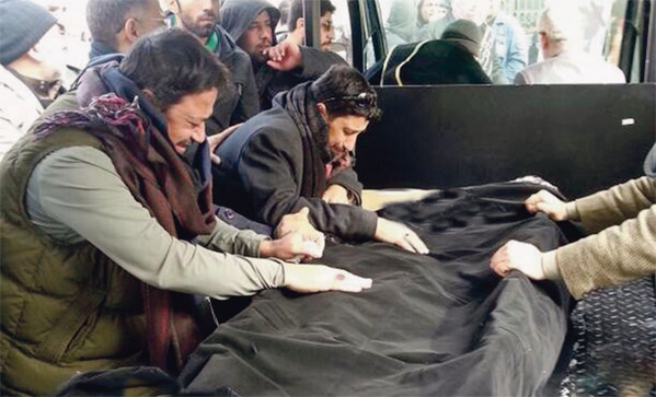 والد الطفلة الشهيدة تقى الجشي يروي حادثة مقتلها على طريق سامراء والسعودية تطالب بمعرفة الجناة