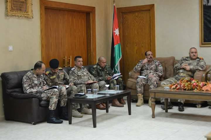 بالصور: اجتماع مشترك بين حرس حدود الأنبار والأردن في منفذ الكرامة