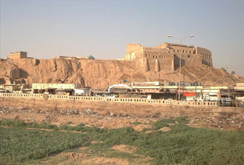 المستشار الاقدم في السفارة الامريكية يزور كركوك ويجتمع مع محافظها