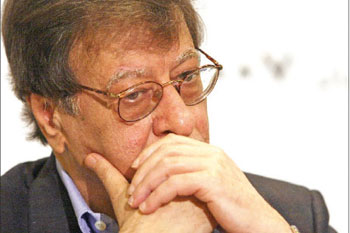 اتحاد ادباء العراق ينعى الشاعر محمود درويش