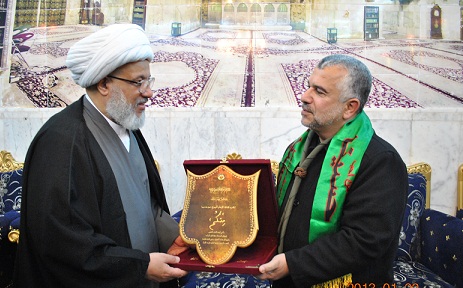 جمعية لبنانية تمنح الشيخ عبد المهدي الكربلائي درع التميـّز