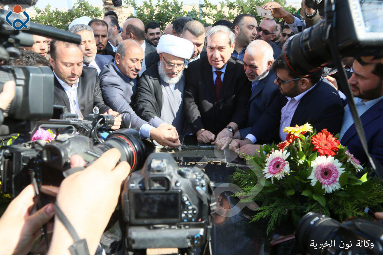 بالصور: ممثل السيستاني يضع حجر الاساس لمطار كربلاء الدولي ورئيس هيئة الاستثمار يكشف عن مدة انجازه