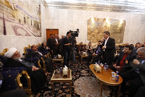 وفد دولي يشارك في مؤتمر ببغداد يلتقي ممثل المرجعية العليا : الكلمة عبارة عن مسؤولية وصناعة الراي عبارة عن مسؤولية