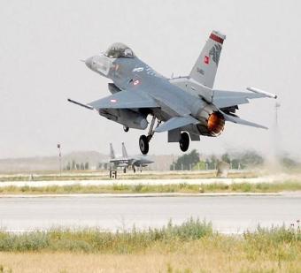 تأخر في إنجاز 159 طائرة تشيكية للعراق