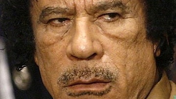 عائلة القذافي خرجت من الجزائر إلى دولة عربية