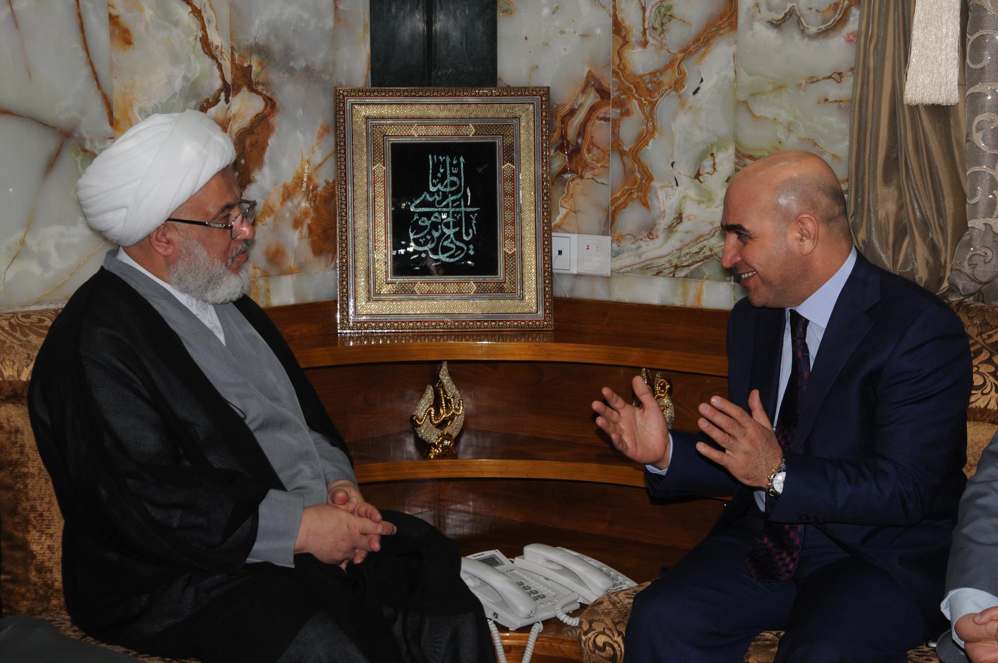 وكيل وزارة النقل يلتقي بالشيخ الكربلائي بخصوص مطار الامام الحسين :ستكون المباشرة بالمطار بعد موافقة مجلس الوزراء(مصور)