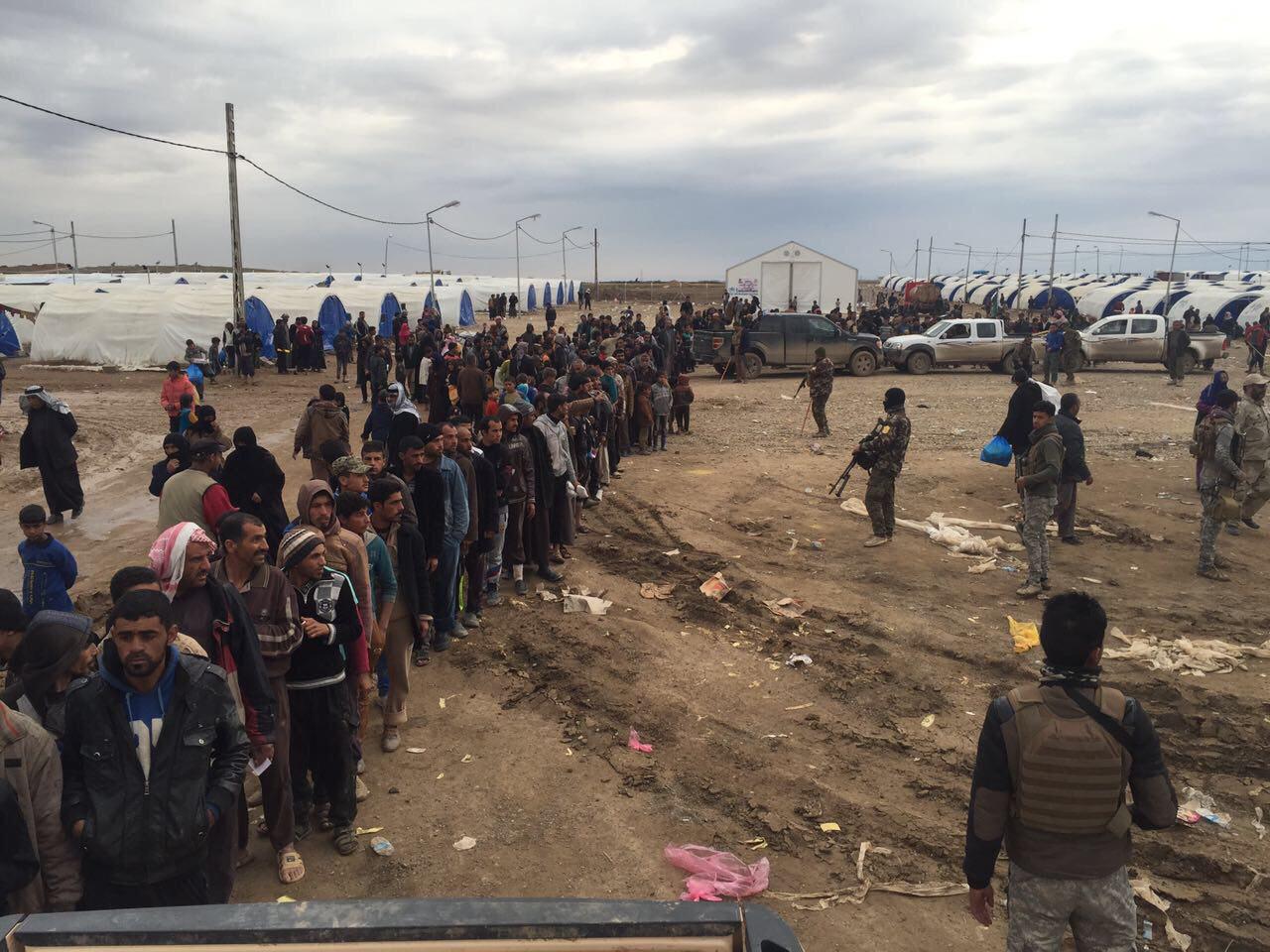 العتبة الحسينية: قدمنا الدعم لأكثر من 40 الف نازح في الموصل (فيديو)