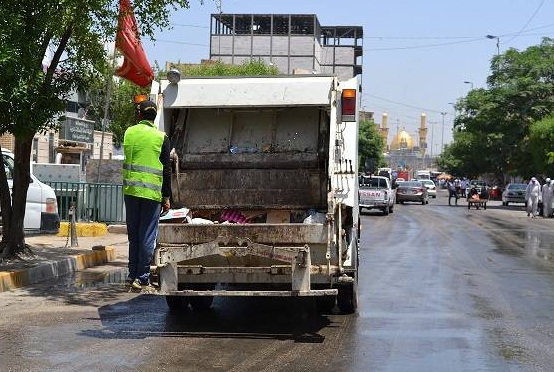 بلدية كربلاء المقدسة تعلن نجاح خطتها الخدمية وترفع ما يقارب 4500 طن من النفايات