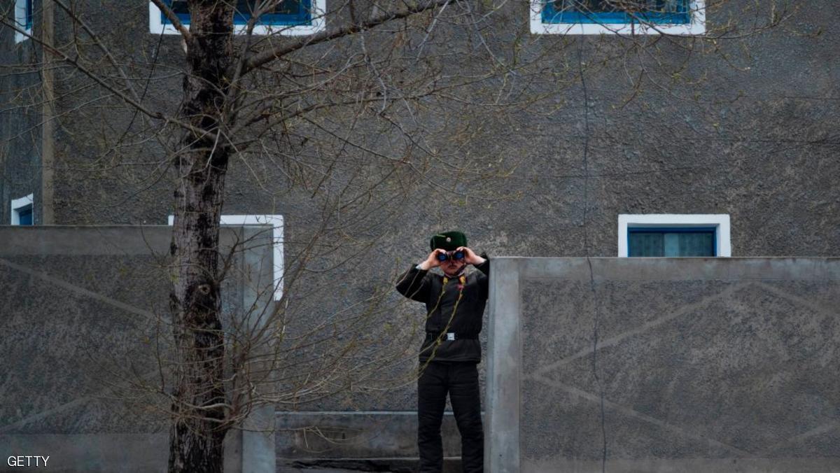 جسم غريب يشعل الحدود الكورية