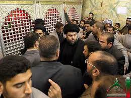 السيد مقتدى الصدر يزور مرقد الامام الحسين في كربلاء