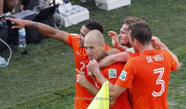 هولندا تتاهل الى الدور 16 بفوزها على تشيلي بهدفين نظيفين