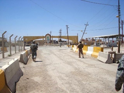 وزارة الدفاع العراقية تتسلم مسؤولية المنافذ الحدودية مع سوريا