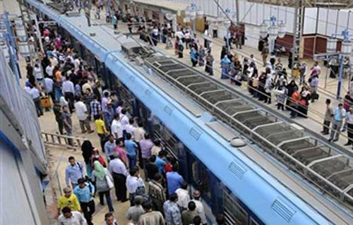 إصابة 204 حجاج إثر تعطل أبواب قطار مشعر عرفات
