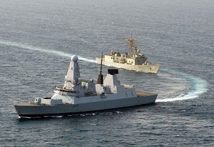 العراق يتسلم من الولايات المتحدة سفينتين حربيتين