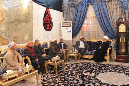 كربلاء :برلمانيون ودبلوماسيون صوماليون يزورون مرقد الامام الحسين