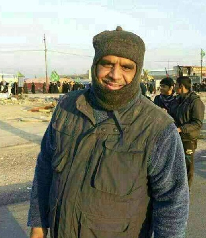 بالصورة :الفنان الكويتي داوود حسين يشارك زوار الاربعين مسيرهم الى كربلاء