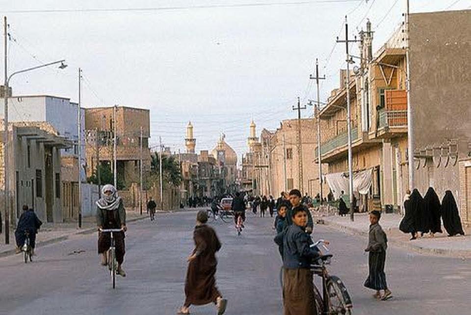 من الارشيف :شارع قبلة الإمام الحسين عليه السلام في كربلاء عام ١٩٧٦