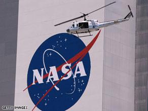 "ناسا" تحذّر من تساقط حطام صاروخ دمرته في الفضاء