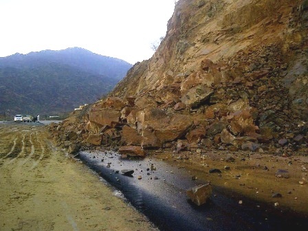 انهيار جزء من جبل سارا في السليمانية بسبب الأمطار الغزيرة