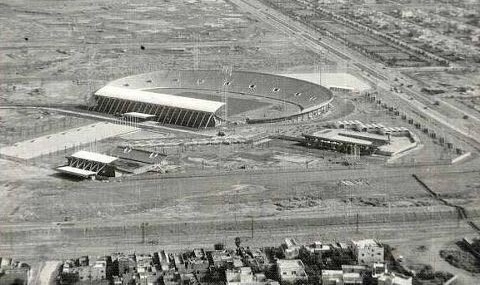 صورة ارشيفية لملعب الشعب الدولي بداية افتتاحه عام 1966