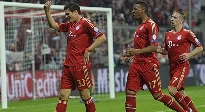 بايرن ميونيخ يسحق برشلونة برباعية نظيفة وينتقم لرباعية 2009