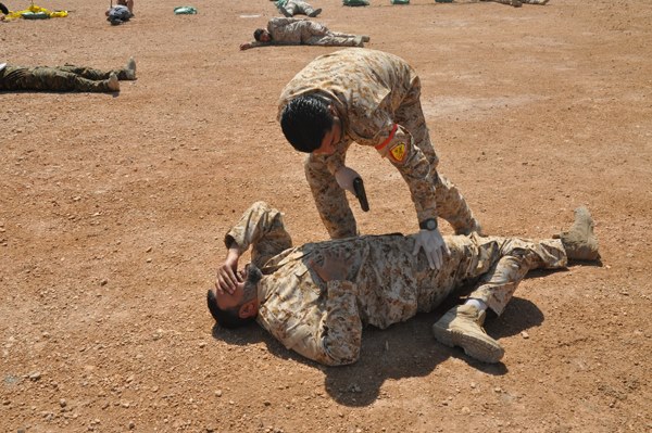 العتبة الحسينية المقدسة تنفرد بإقامة دورة الاسعافات الاولية العسكرية